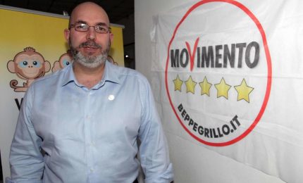 Cari grillini, avete ceduto su tutto al PD, se cederete pure sul MES scomparirete!/ MATTINALE 490