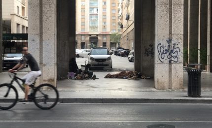 Palermo, senzatetto tra via Ruggero Settimo e Piazza Ungheria: chi si occupa di loro?