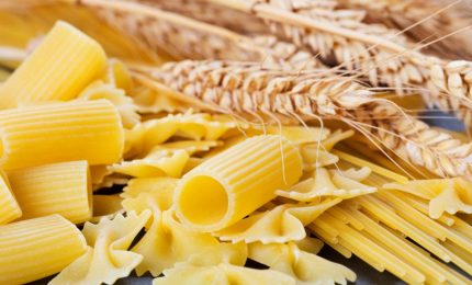 Barilla punta sulla pasta con solo grano italiano. Bene. E il grano estero delle navi che fine fa?