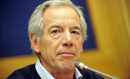 Bertolaso vuole imporre la vaccinazione obbligatoria contro l'influenza! Siamo ancora in democrazia?