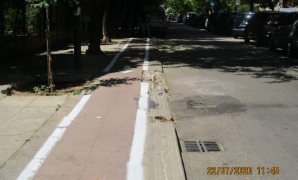 PALERMO-CITTA' 17/ E queste sarebbero piste ciclabili? Ma per cortesia!