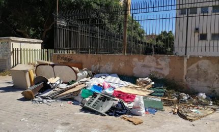 Terza Circoscrizione di Palermo: cittadini costretti a vivere in uno "schifoso immondezzaio" (FOTO)