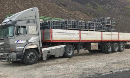 A Linosa si 'sparecchia': sono finite le bombole del gas e le cucine si fermano/ SERALE