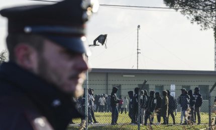 Nuova fuga di migranti: tocca a Ragusa, da dove se la sono dati a gambe in 28!