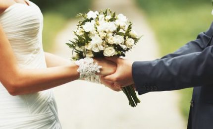 Regione siciliana: 3 mila euro a chi si sposa. Perch&eacute; non darli anche a chi ha gi&agrave; avuto il coraggio di farlo?