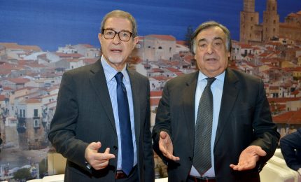 La Sicilia e Palermo 'guidate' da gamberi: invece di andare avanti vanno indietro!