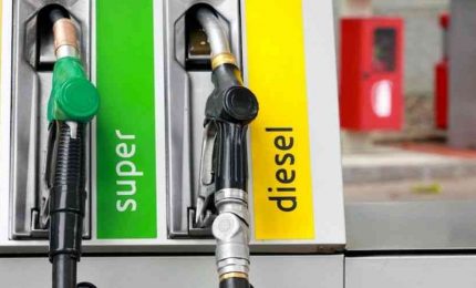 I gestori dei distributori dei carburanti? I nuovi schiavi del nostro tempo (VIDEO DI Byoblu)