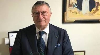 Il virologo Giulio Tarro: "La mascherina all'aperto non serve". E ora che diranno Conte e i presidenti delle Regioni? /MATTINALE 465