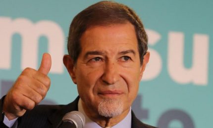I dipendenti regionali querelano il presidente Nello Musumeci