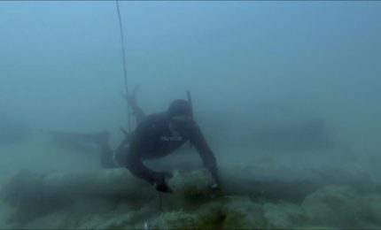 Un sub trova un cannone del XVI secolo nel mare di Maddalusa ad Agrigento