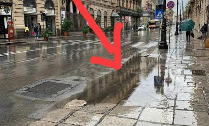 Caditoie intasate (dall'immondizia), città allagata/ PALERMO CITTA'-61