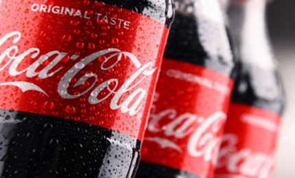 Il Covid-19 mette in crisi anche la Coca-Cola, che annuncia un taglio di oltre 2 mila dipendenti