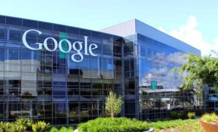 Dieci Stati americani intentano una causa a Google. Motivo: monopolio