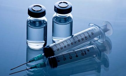 Vaccino anti-influenzale: 5 morti sospette. Due lotti di vaccini ritirati dall'AIFA (VIDEO)/ SERALE
