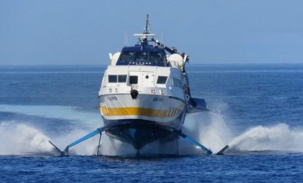 L'aliscafo Calypso della Liberty Lines danneggiato da un'onda. Che succederà?
