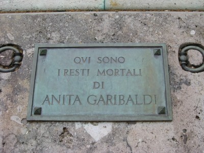 Chi ha strangolato Anita Garibaldi? Nei libri di storia non c'è nulla...