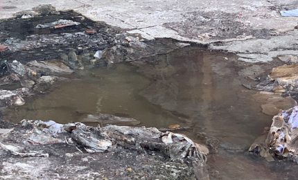 Uno scarico fognario a cielo aperto e una buca invisibile... /PALERMO-CITTA' 71