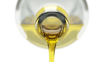 Gli 'affari' nei Centri commerciali: l'olio di semi che costa di pi&ugrave; dell'olio d'oliva 'extra vergine'!
