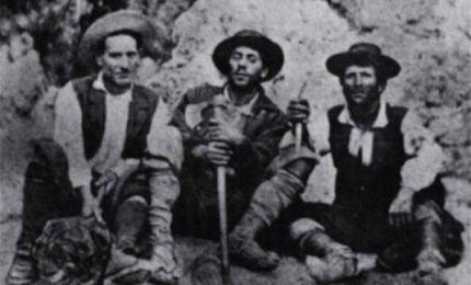 Gli "scrittori italianissimi" che hanno nascosto le stragi piemontesi nel Sud e in Sicilia