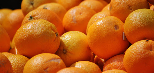 Che arance portiamo sulle nostre tavole? Che pesticidi ingeriamo? E in che dosi? L'inghippo targato Ue!