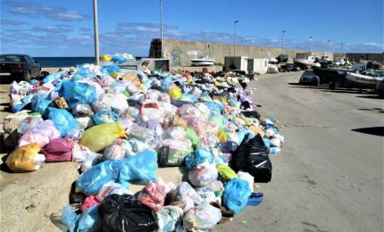 Arenella e l'immondizia senza tempo. Igienizziamoci che c'è il Covid.../ PALERMO-CITTA' 75