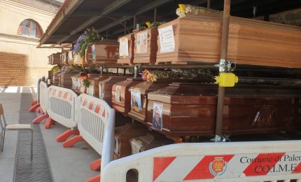 Cimitero dei Rotoli senza pace tra i morti accatastati, polizia mortuaria chiede gli straordinari