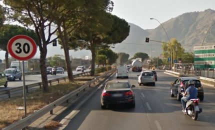Il Sinalp sul Ponte Corleone di Palermo: l'autovelox appesantisce il carico e aumenta il rischio crollo/ SERALE