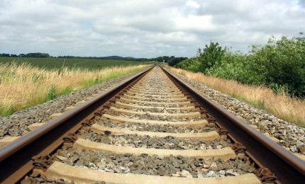 'Commozione' in Sicilia: dopo 70 anni al via il raddoppio ferroviario Messina-Catania