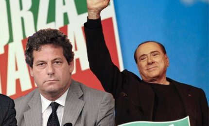 PD e grillini ormai vanno a ruota libera: alla Regione 'implorano' Miccich&egrave;, a Palermo chiamano i Verdi (che replicano: "No, grazie!)/ SERALE