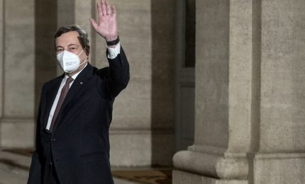 "Maestà Draghi, la gente ha fame". Debbono mangiare brioche?/ MATTINALE 446