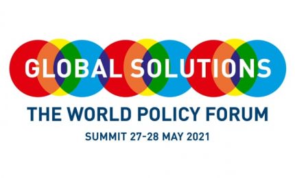 Il virus, i vaccini anti-Covid, Anthony Fauci, Mario Draghi e le opinioni modello porte girevoli...