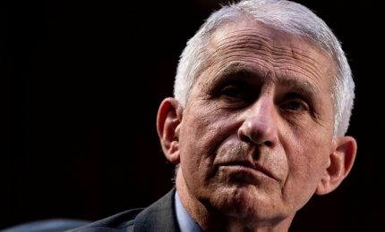 Diego Fusaro: un vaccino ogni anno o anno e mezzo per la gioia delle case farmaceutiche