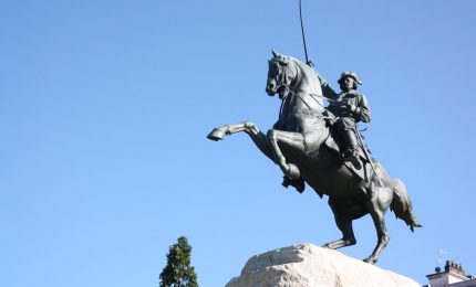 Garibaldi e la 'conquista' di Palermo? Una farsa 'pilotata' dagli inglesi. A 18 mila soldati borbonici venne impedito di combattere!