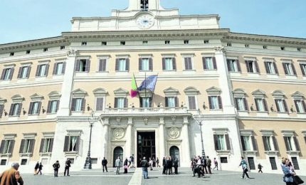 Perch&eacute; i Siciliani votano ancora PD, grillini, Lega e renziani? Perch&eacute; sostengono chi li penalizza?/ SERALE