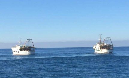 Le mitragliate ai pescherecci mazaresi e l'invasione di migranti a Lampedusa: le due facce del 'nullismo' di Italia e Ue/ MATTINALE 476