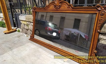 'Salto di qualità' della munnizza abbandonata di Palermo: arriva la specchiera da strada!