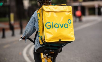 Tu ordini, ci vanno loro, i nuovi schiavi del lavoro disumanizzato. Ma a Palermo i lavoratori super-sfruttati si ribellano