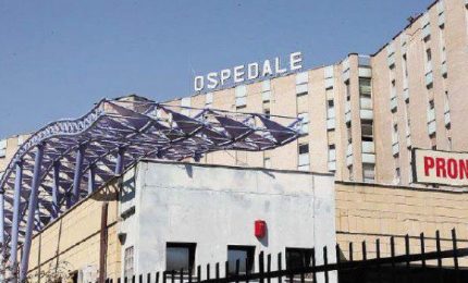 Crotone, una donna di 49 anni muore un mese dopo la vaccinazione anti-Covid. Il caso segnalato All'Aifa