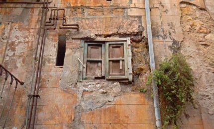 Palermo e la 'malavita': qualche riflessione in caduta libera sul giovane cantante neomelodico oggetto di polemiche/ MATTINALE 498