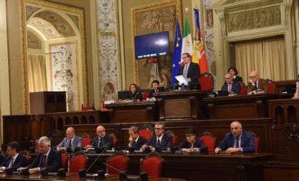 Ricordate la nostra previsione? La Finanziaria siciliana 2021 avrebbe battuto tutti i 'record' per articoli impugnati: e pare che sar&agrave; cosi...