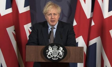 Nell'iper-vaccinato Regno Unito si teme la terza ondata di Covid-19 causa la variante indiana