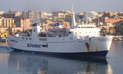 Avaria per la nave Sansovino che collega Porto Empedocle con Lampedusa. Verrà sostituita dalla Pietro Novelli? Non ci crediamo!