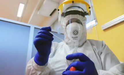 Covid, in Sicilia crescono positivi, ricoveri e decessi