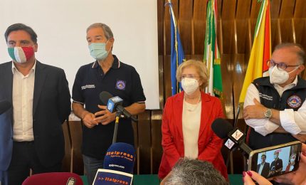 Incendi, Musumeci “Politica ha tante colpe ma gli sciacalli di più”