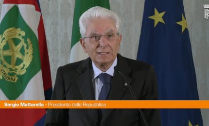 Covid, Mattarella: "Vaccinarsi un dovere, &egrave; lo strumento pi&ugrave; efficace"