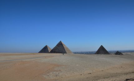 Come sono state costruite le Piramidi? Il racconto di Erodoto e l'ombra di lontane civiltà extraterrestri