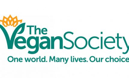Pioggia di dimissioni nella Vegan Society. Che succede nell'organizzazione che difende il mondo animale dalle crudelt&agrave;?