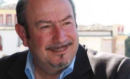 Video di Agostino Cascio: "I commercianti non vogliono pagare il grano siciliano oltre 40 euro al quintale. Vogliono la guerra? Sar&agrave; guerra"