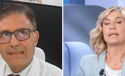 Panico a L'Aria che tira su La 7 quando il professore Giorlandino smonta la campagna vaccinale italiana citando Israele (video)