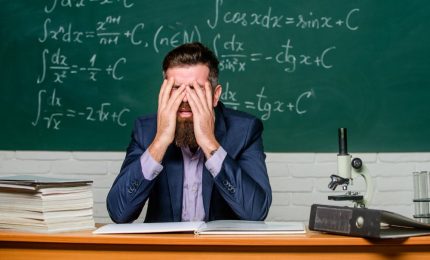 Lavorare gratis per il punteggio in graduatoria, il marcio sistema della scuola in Sicilia